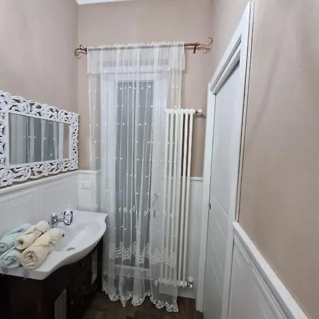 Giu Da Nonna Apartment *