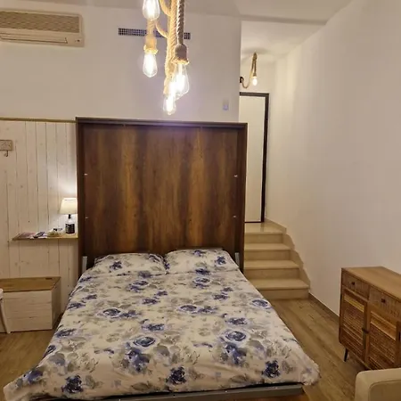 Giu Da Nonna Apartment *